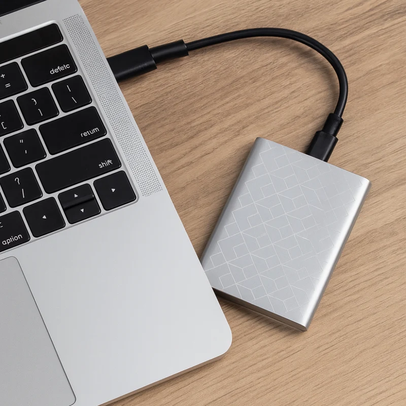 Hurtig og Bærbar Solid-State Drev til Dataopbevaring