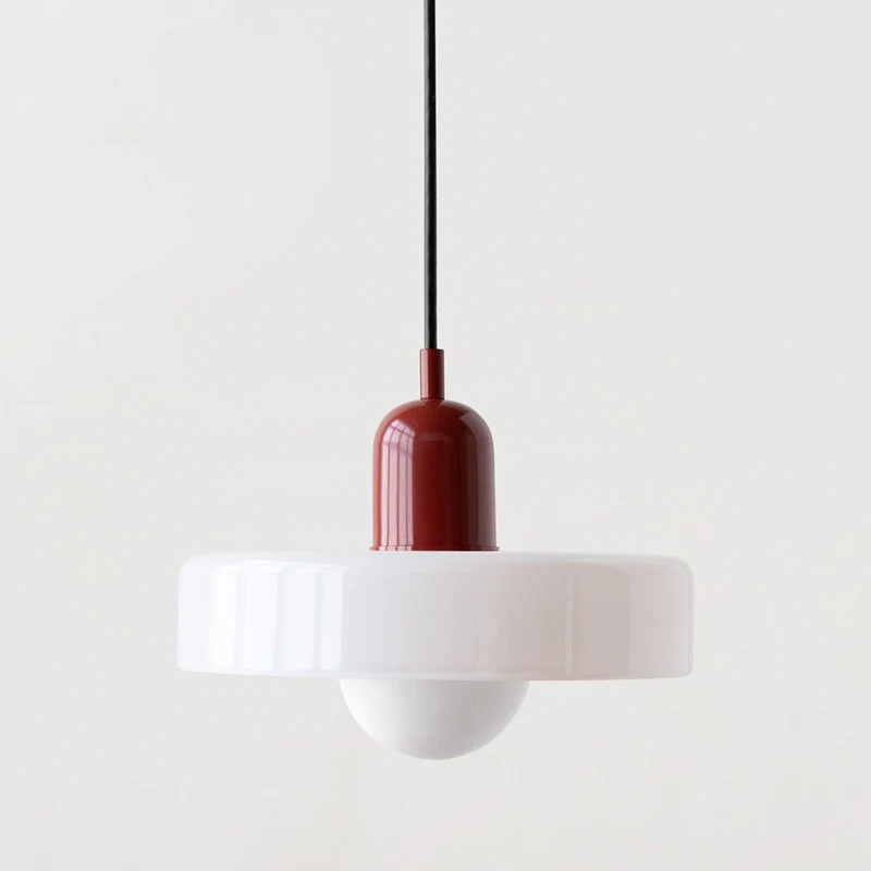 Farvet Glas Pendellampe fra Bauhaus