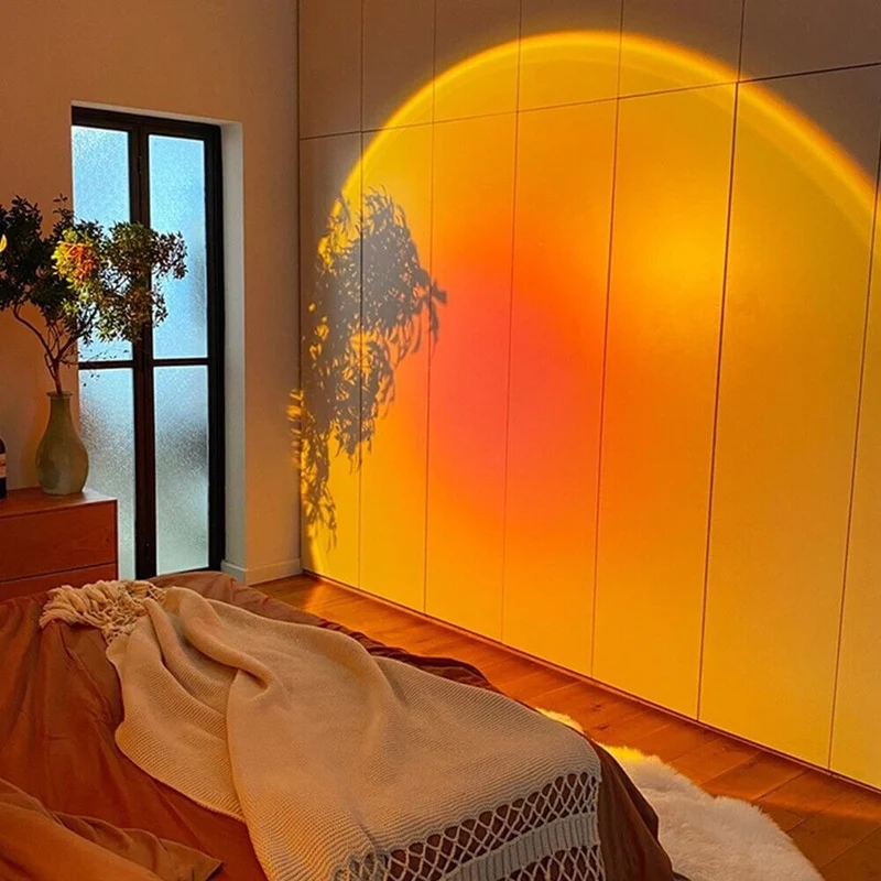 Projektionslampe til solnedgang med gyldent time lys