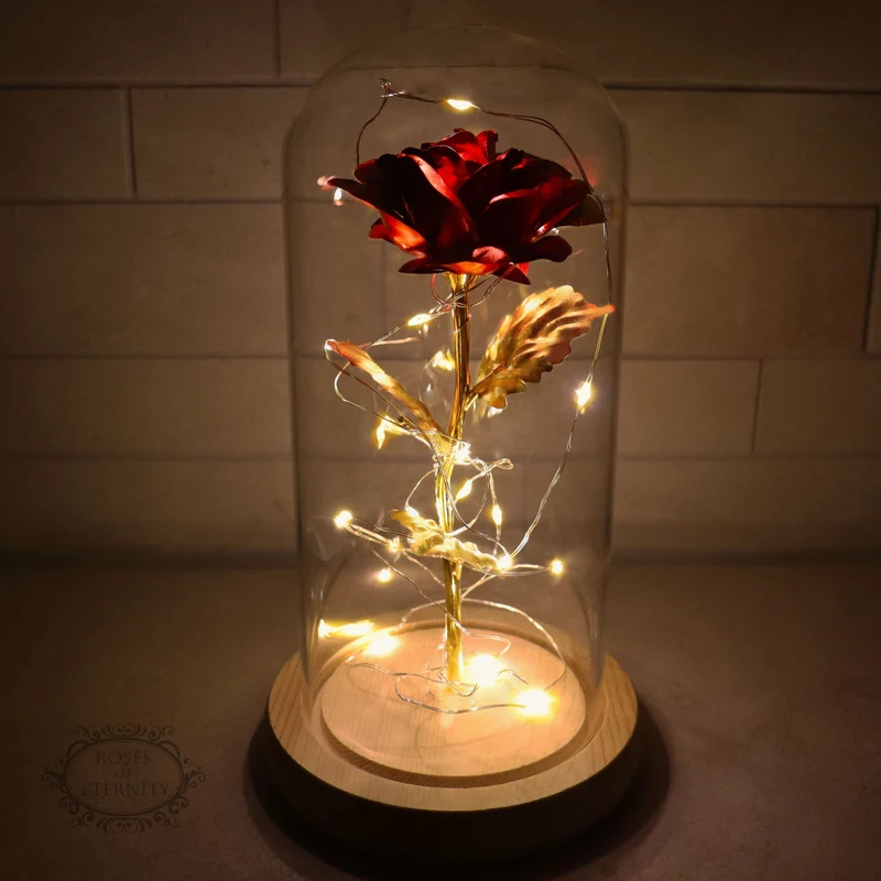 Eternelle Blomst i Elegant Glaskuppel med LED Belysning