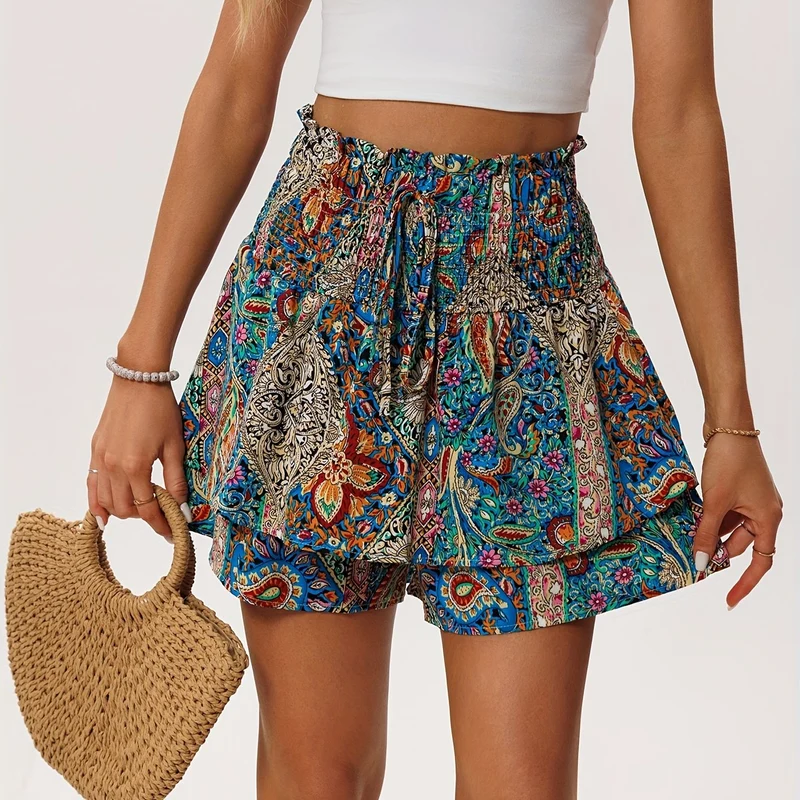 Sommershorts til kvinder med blomsterprint – lette og stilfulde