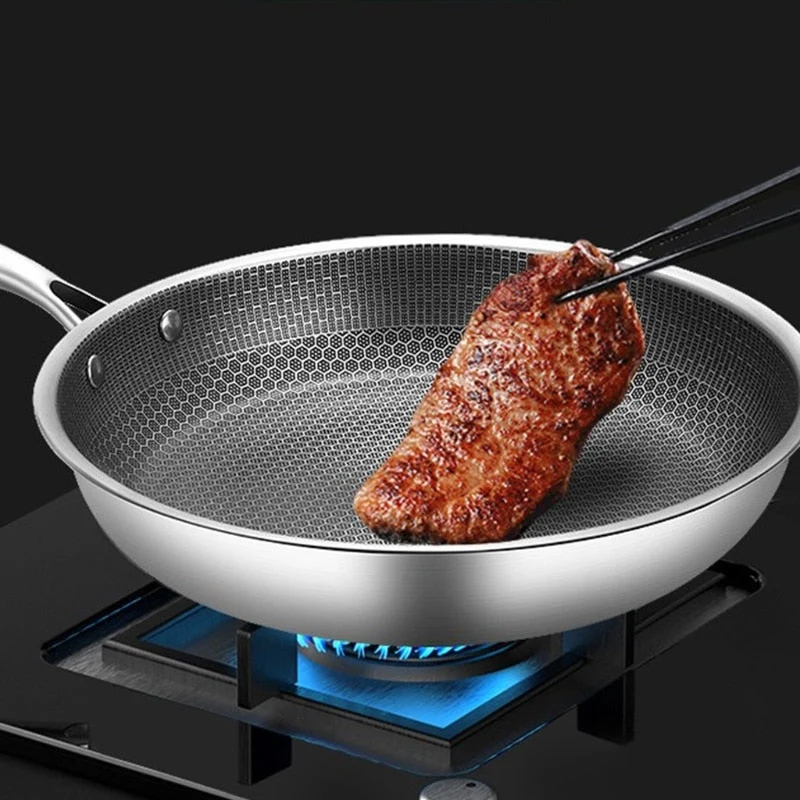Reliable and durable non-stick steel frying pan