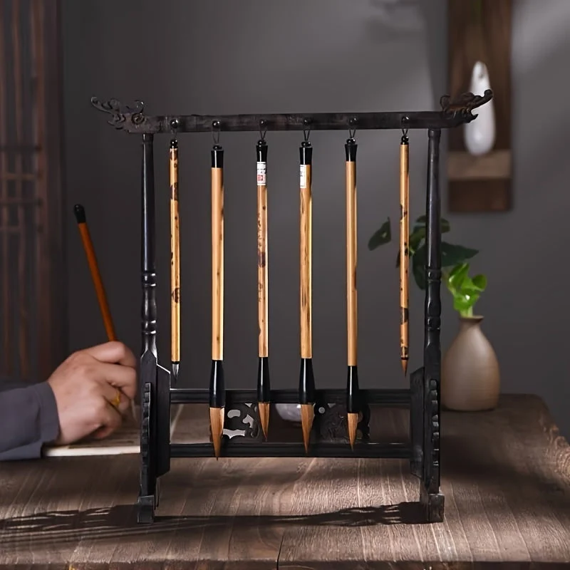 Elegant håndlavet holder til kalligrafipensler med 12 rum