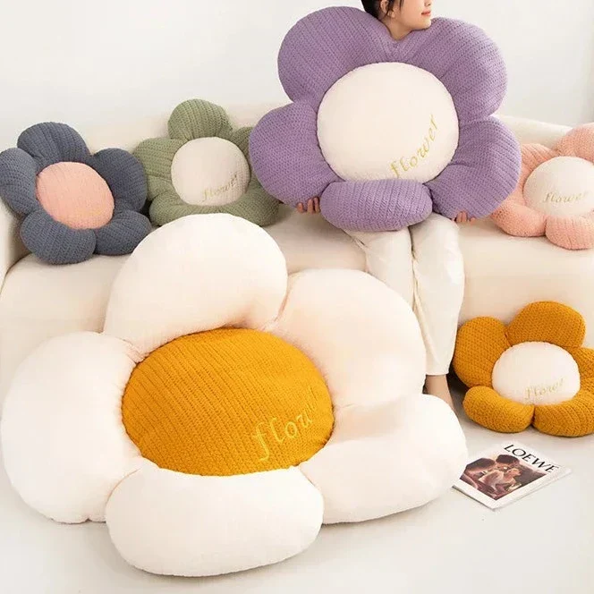 Fluffy Daisy Pude - Blød og Komfortabel Pude