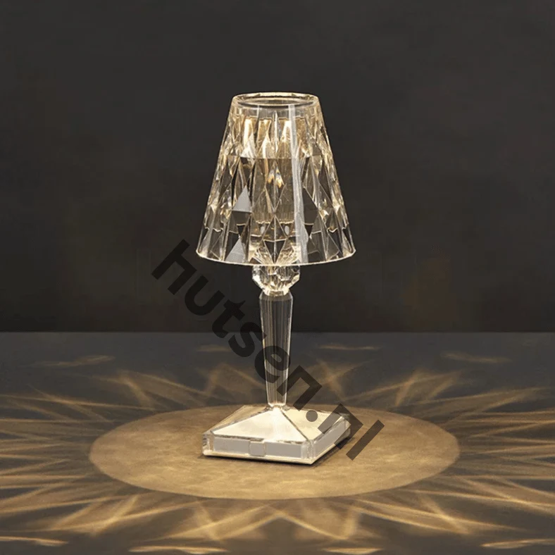 Stilfuld LED Bordlampe med Trådløs Opladning