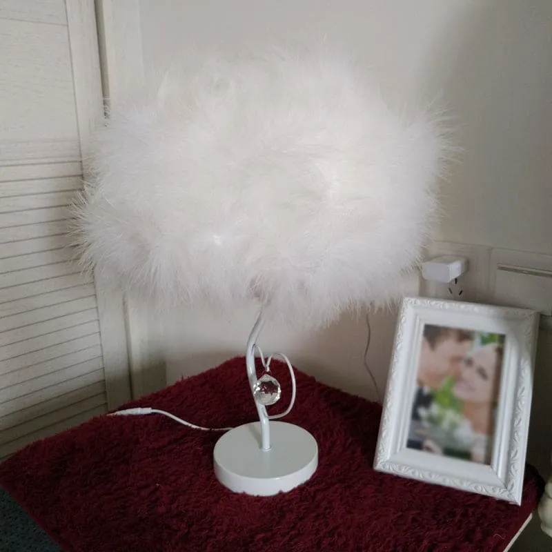 Romantisk Bordlampe med Blødt Lys og Sky-Inspireret Design