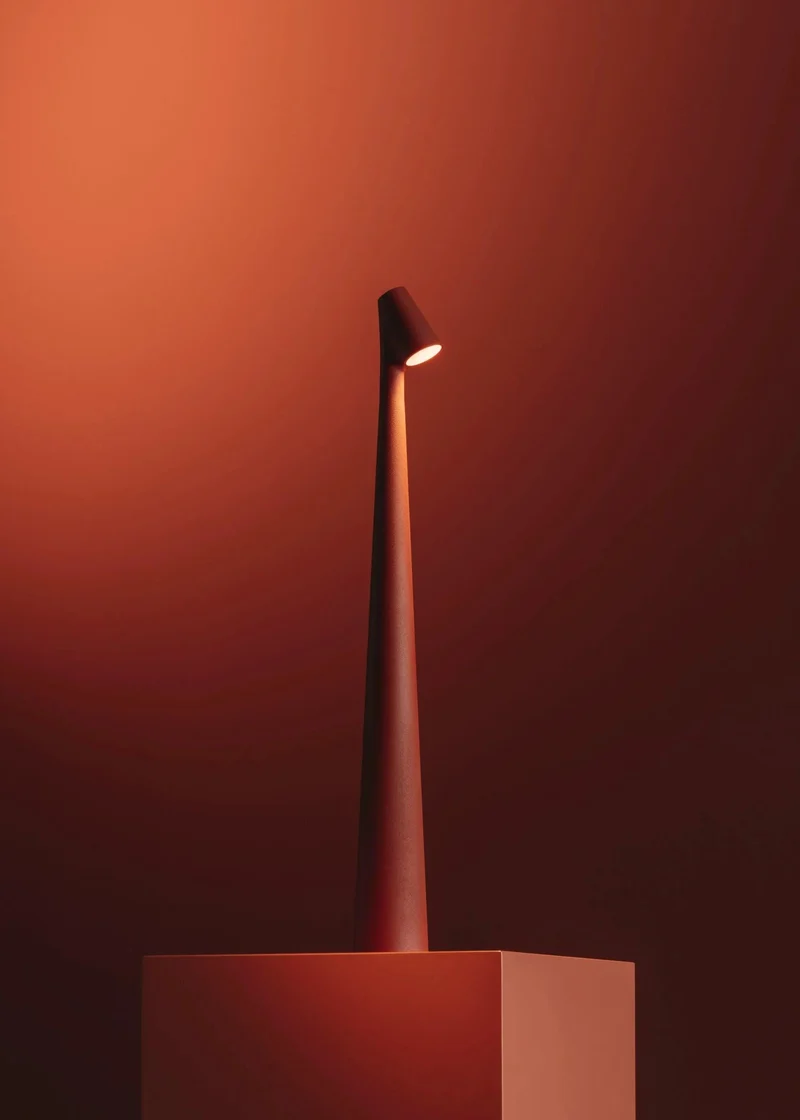 Trådløs LED Bordlampe med Justerbar Belysning