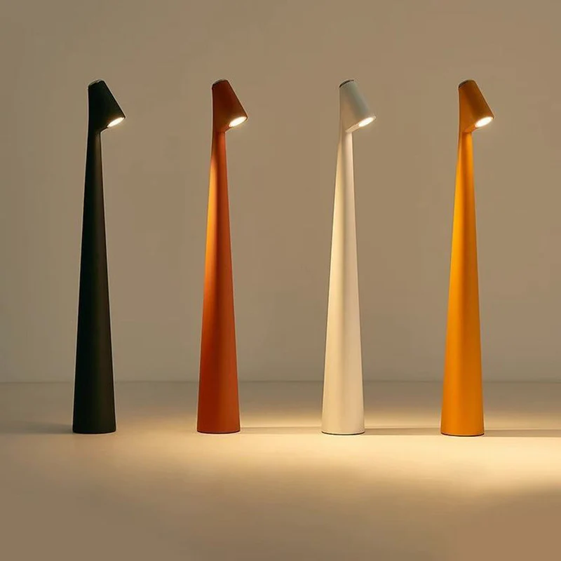 Trådløs LED-lampe med minimalistisk design og touch-funktion