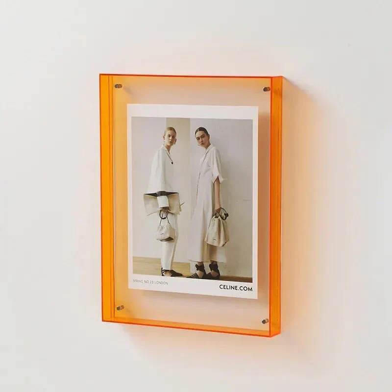 Moderne Farverige Fotoholder i Akryl – Udstillingshylde