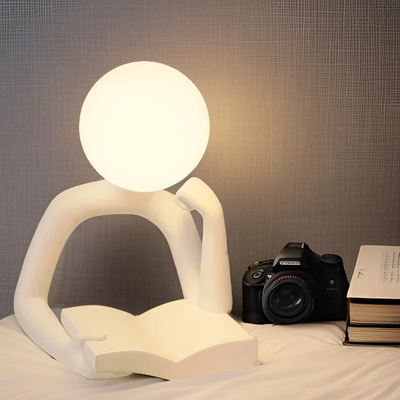 Trådløs bordlampe med justerbart lys og elegant design
