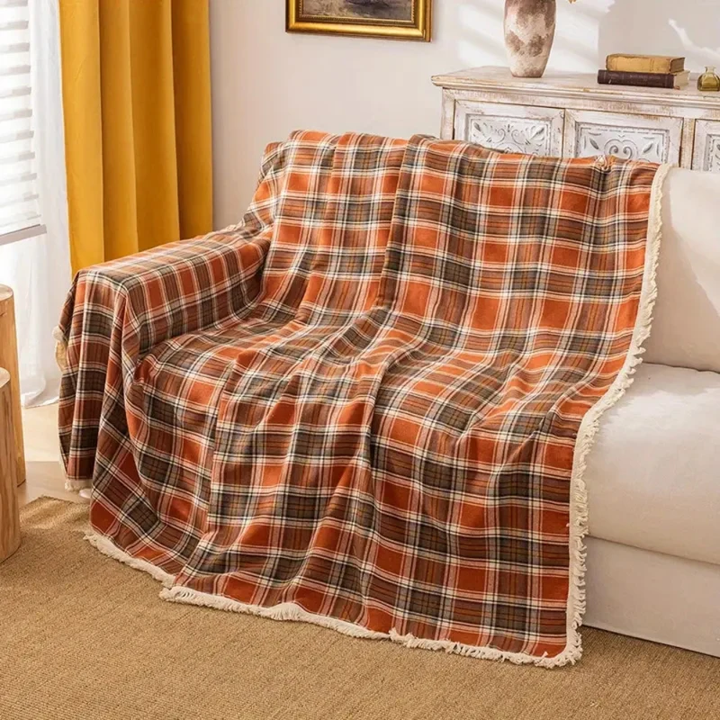 Kastanienfarvet Plaid Sofaovertræk – Hygge & Beskyttelse