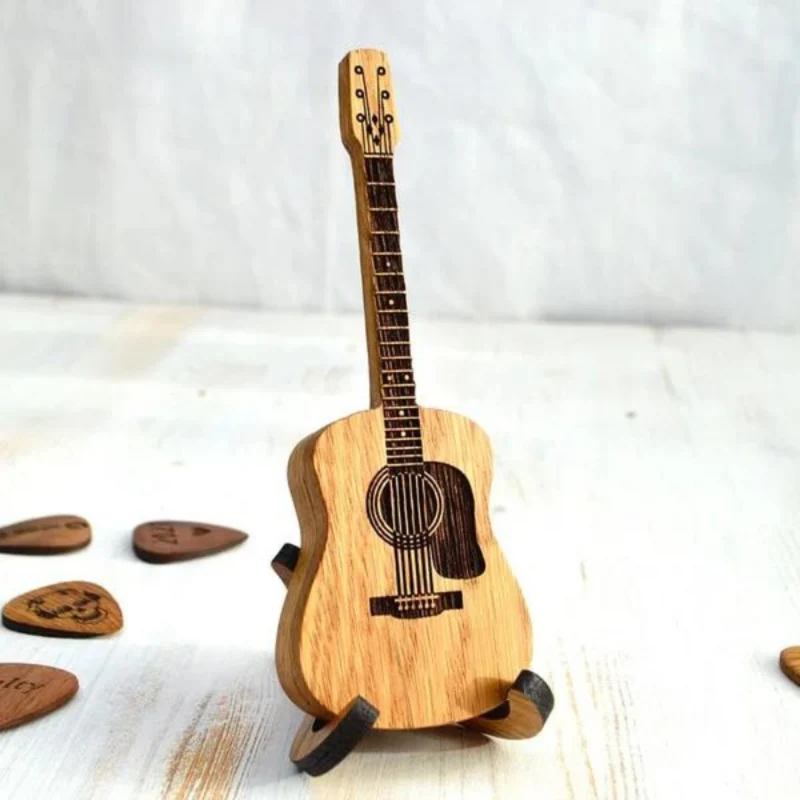 Elegant Træ-Plektrumholder til Guitarister – Håndlavet Design