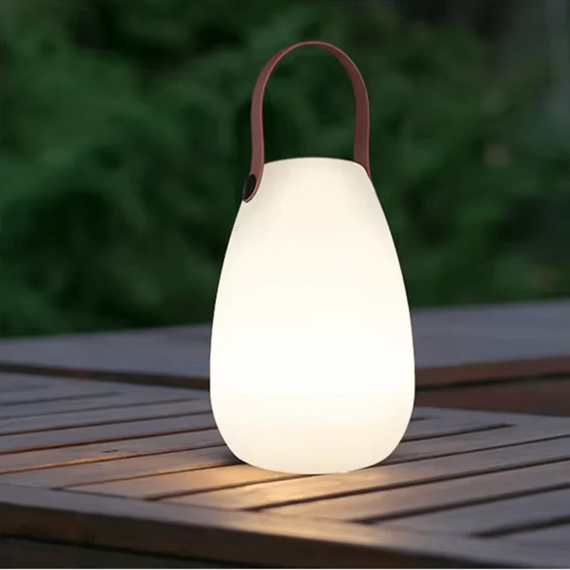 Genopladelig LED Udendørslampe med 16 Farver & Fjernbetjening