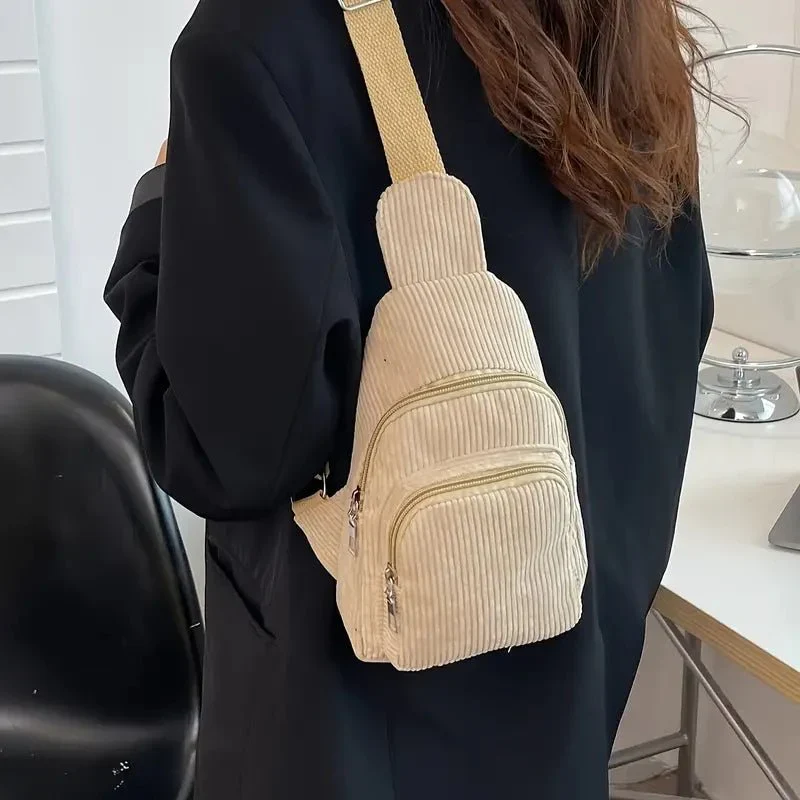 Elegant Crossbody Taske i Cord med Praktiske Rum