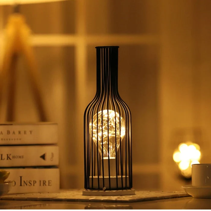 Flaskeformet LED Lampe | Hyggebelysning til Soveværelset