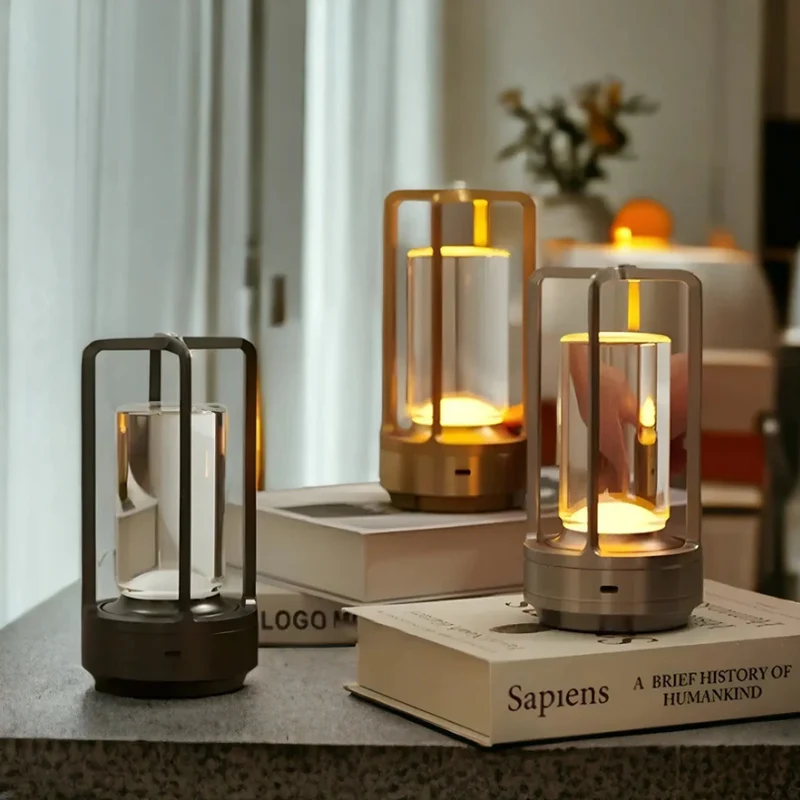 Trådløs LED Bordlampe – Elegant Skandinavisk Design