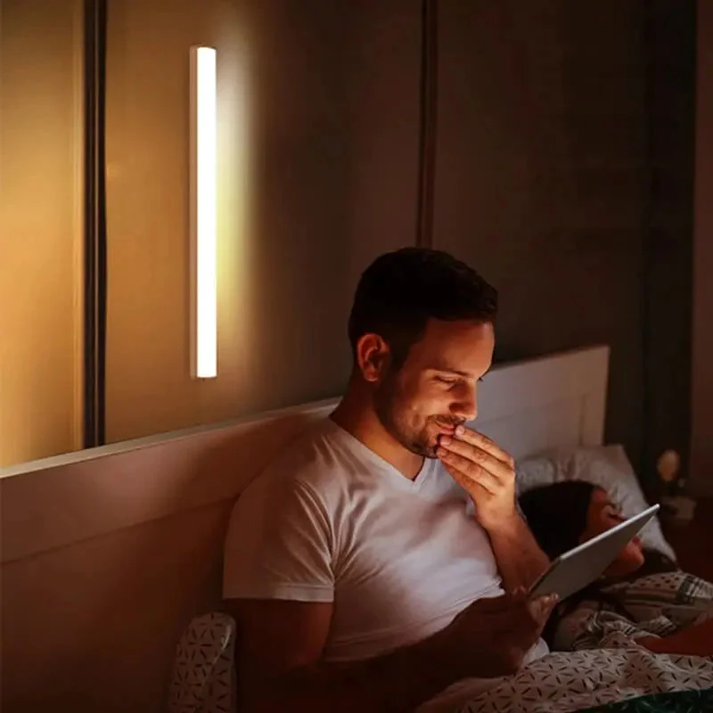 Automatisk LED Natlys med Magnetisk Montering og USB Opladning