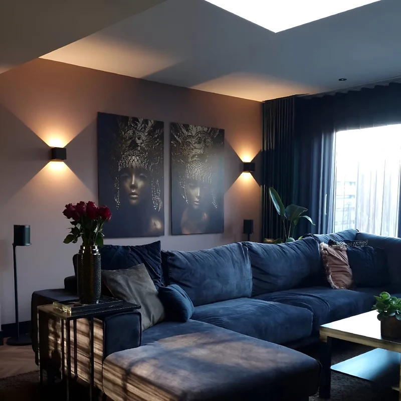 Elegant LED-væglampe med skandinavisk design og energieffektivitet