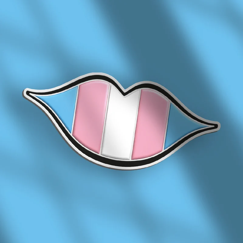 Pins, mun i transfärger